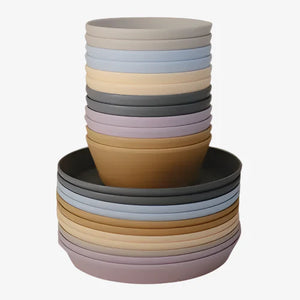 צלחות וקעריות