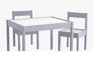 שולחנות וכיסאות