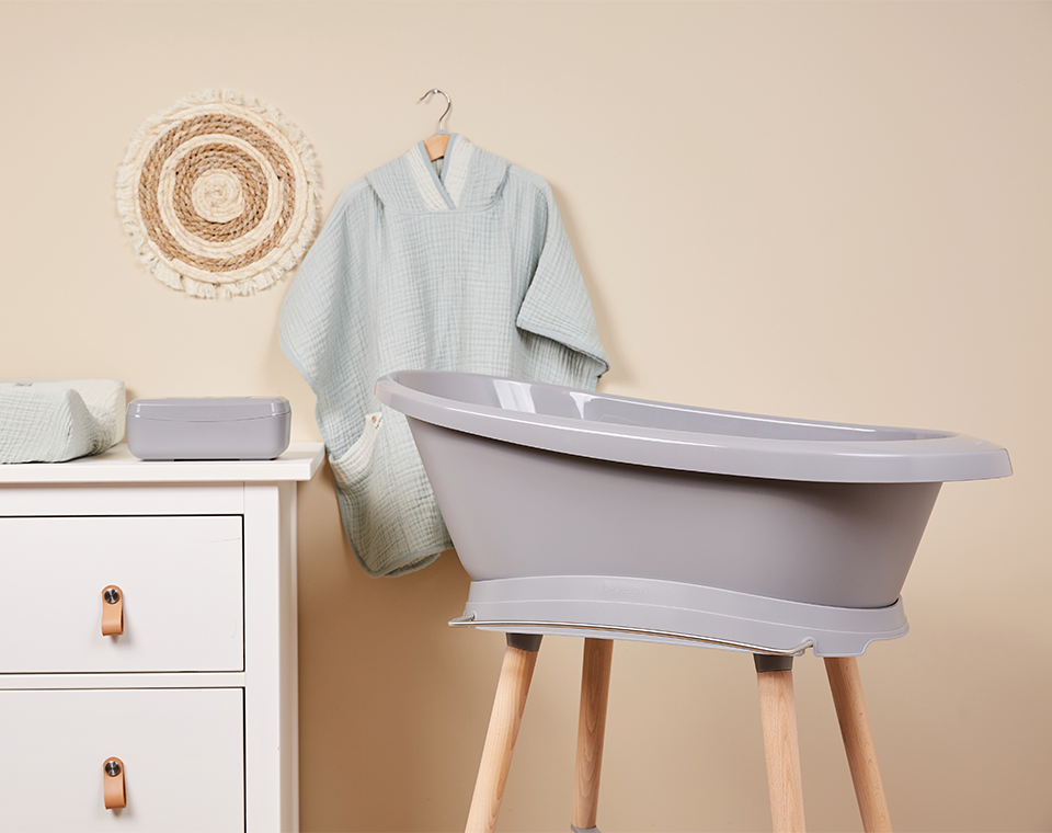 אמבטיה +מעמד Griffin Grey/ אפור כהה