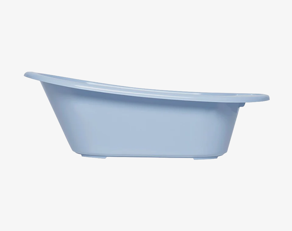 אמבטיה כחולה +מעמד