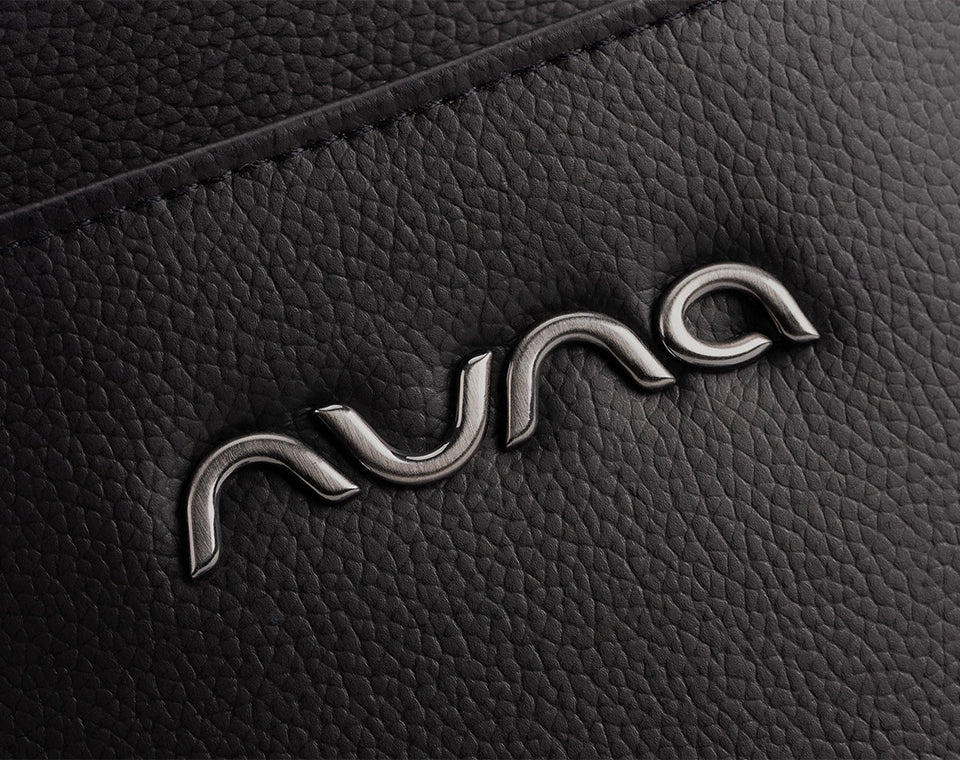 תיק החתלה שחור/ Caviar