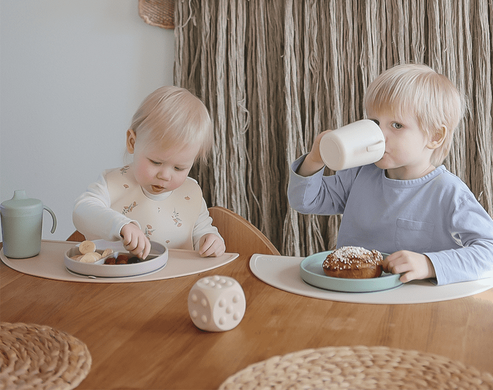 צלחת סיליקון מחולקת Ivory