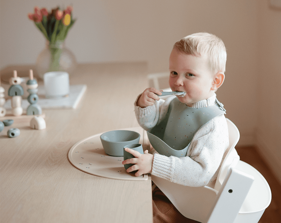 זוג כפיות האכלה הראשונות שלי Cambridge Blue/ Shifting Sand