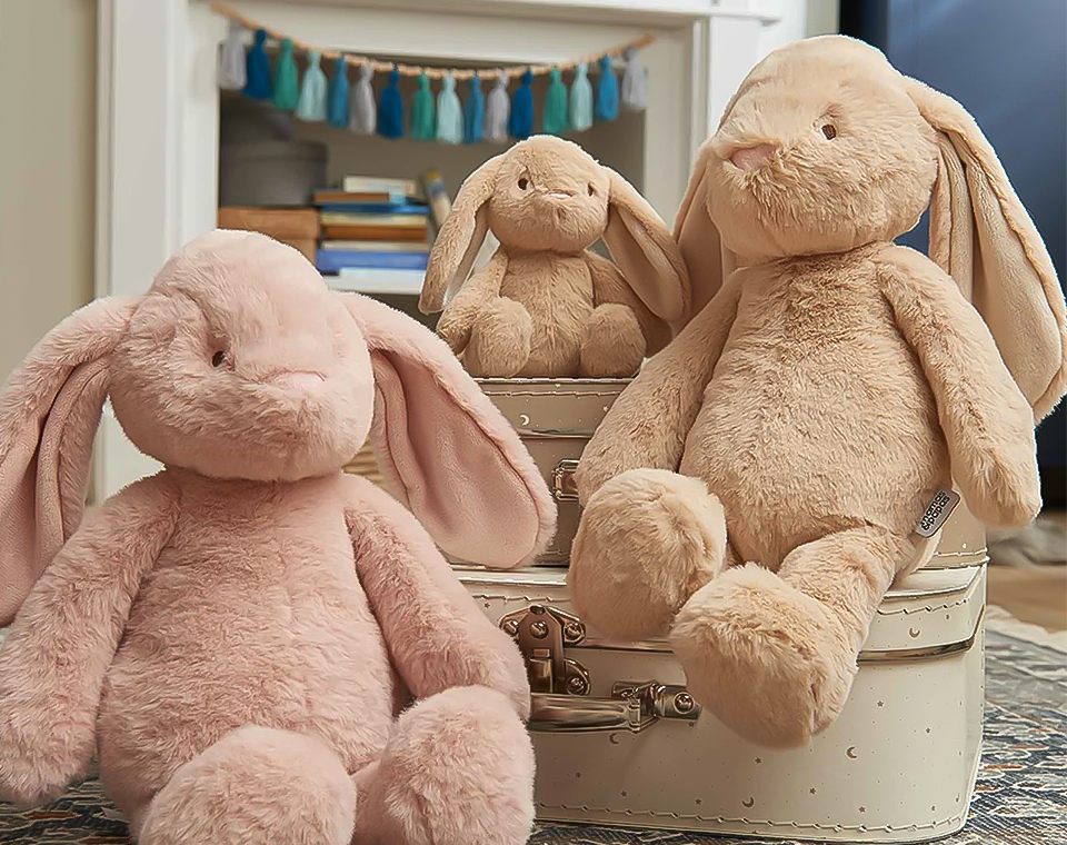 בובת פרווה ארנב ורוד