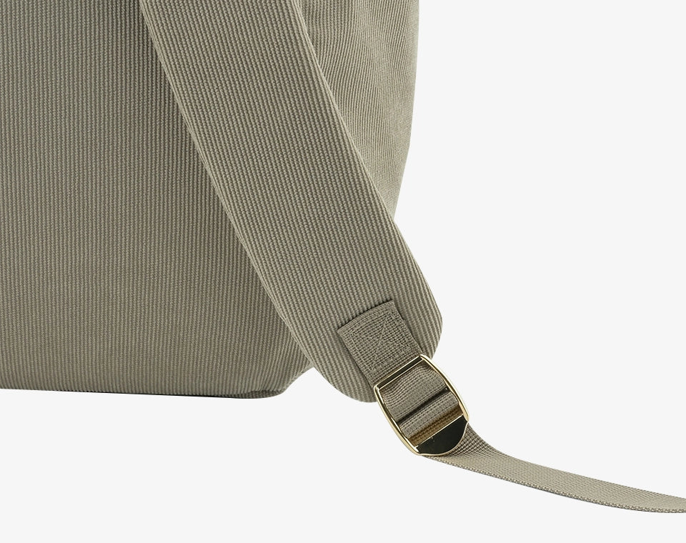 תיק החתלה מילה בז׳ כהה קורדרוי