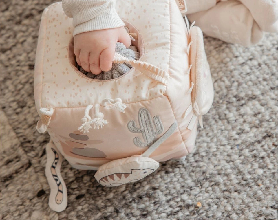 קוביית פעילות סנסורית