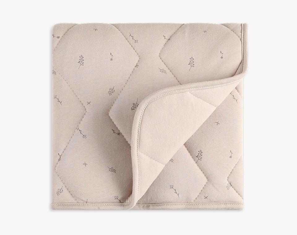 שמיכת קווילט- בז׳ גבעולים