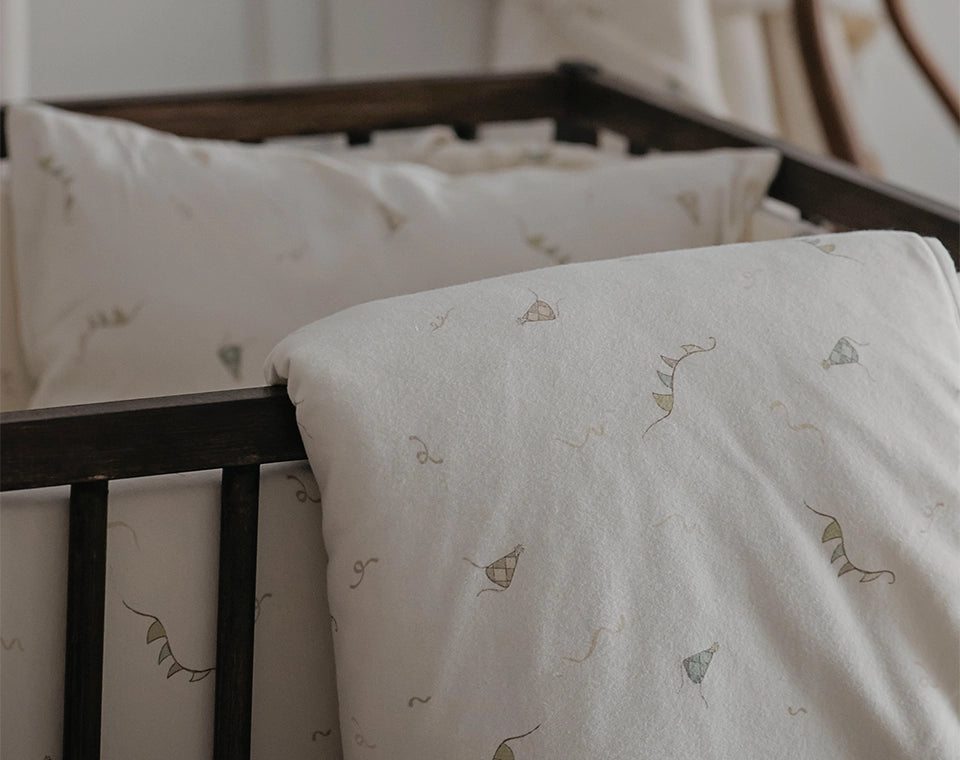 סט מצעים למיטת תינוק- האפי אוור