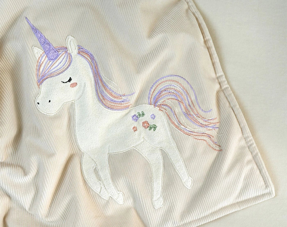 סט מצעים לעריסה עם נחשוש קלוע קורדורוי Unicorn