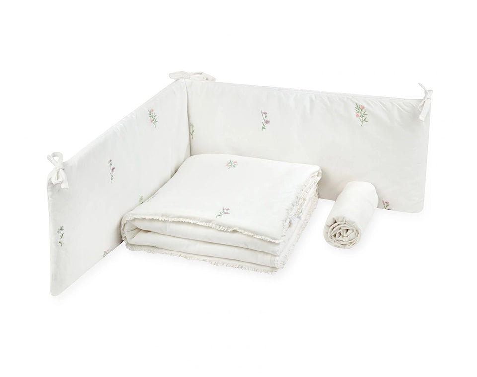 סט מצעים למיטת תינוק פרחים רקומים