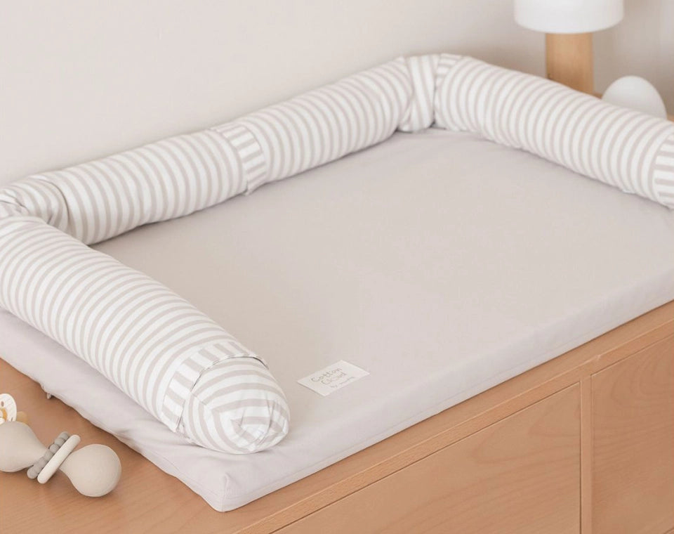 משטח החתלה Cotton cloud שמנת צבעוני