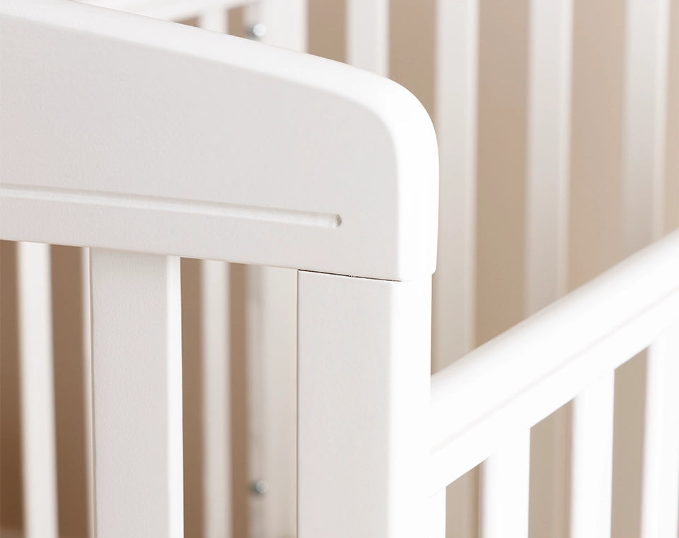 חדר תינוקות Love לבן