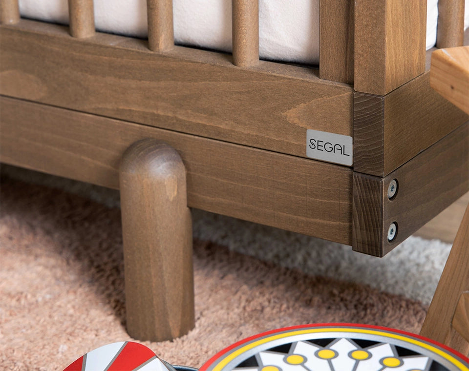 מיטת תינוק רוז אגוז