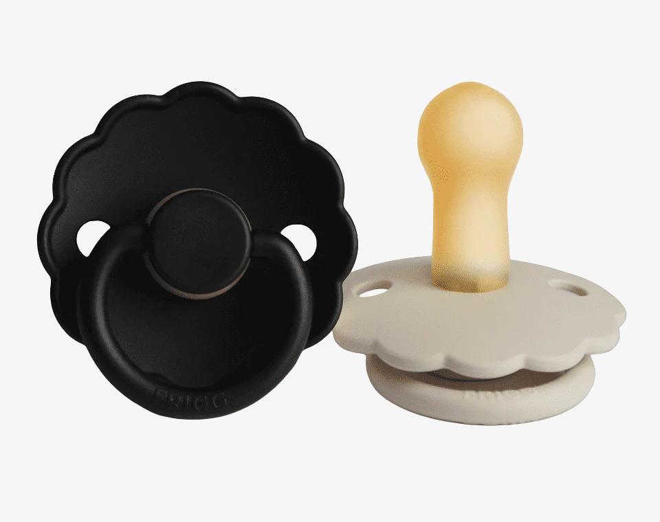 זוג מוצצי גומי DAISY- מידה 2 (6-18)