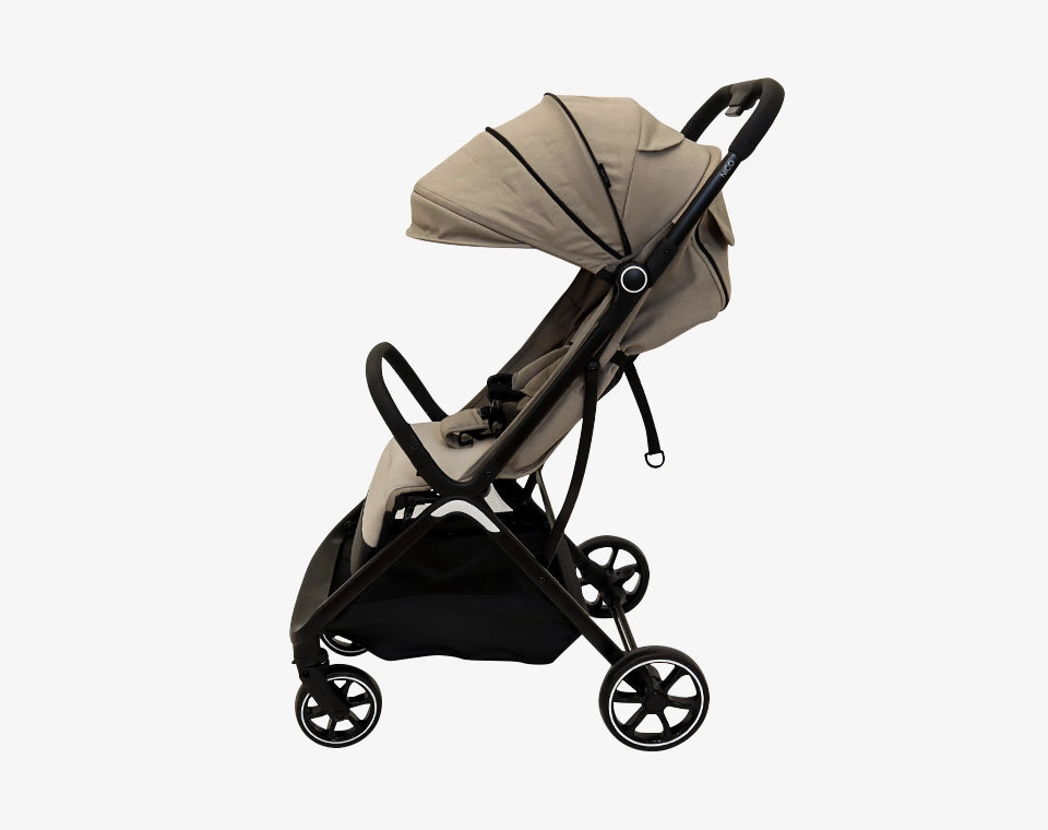 טיולון ניקו בז׳