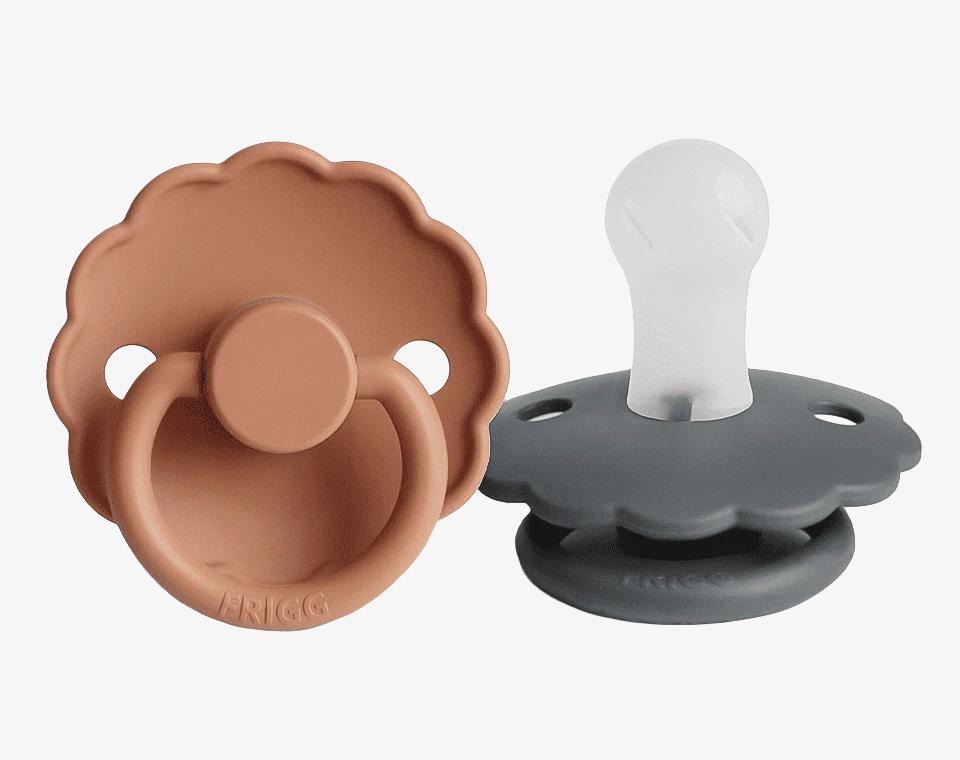 זוג מוצצים DAISY- Graphite/ Peach Bronze