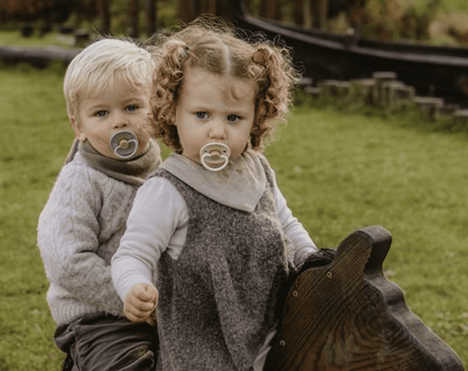 זוג מוצצים Little Viking- מידה 2 (6-18)