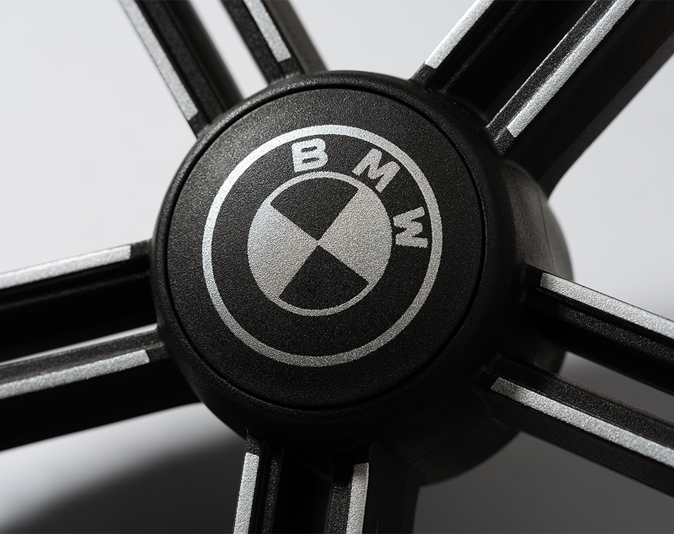 עגלה Triv next& BMW אפור גרפיטי/ Graphite