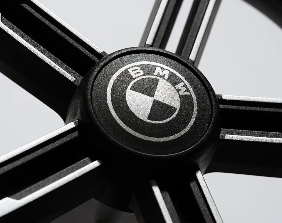 טיולון Trvl lx BMW