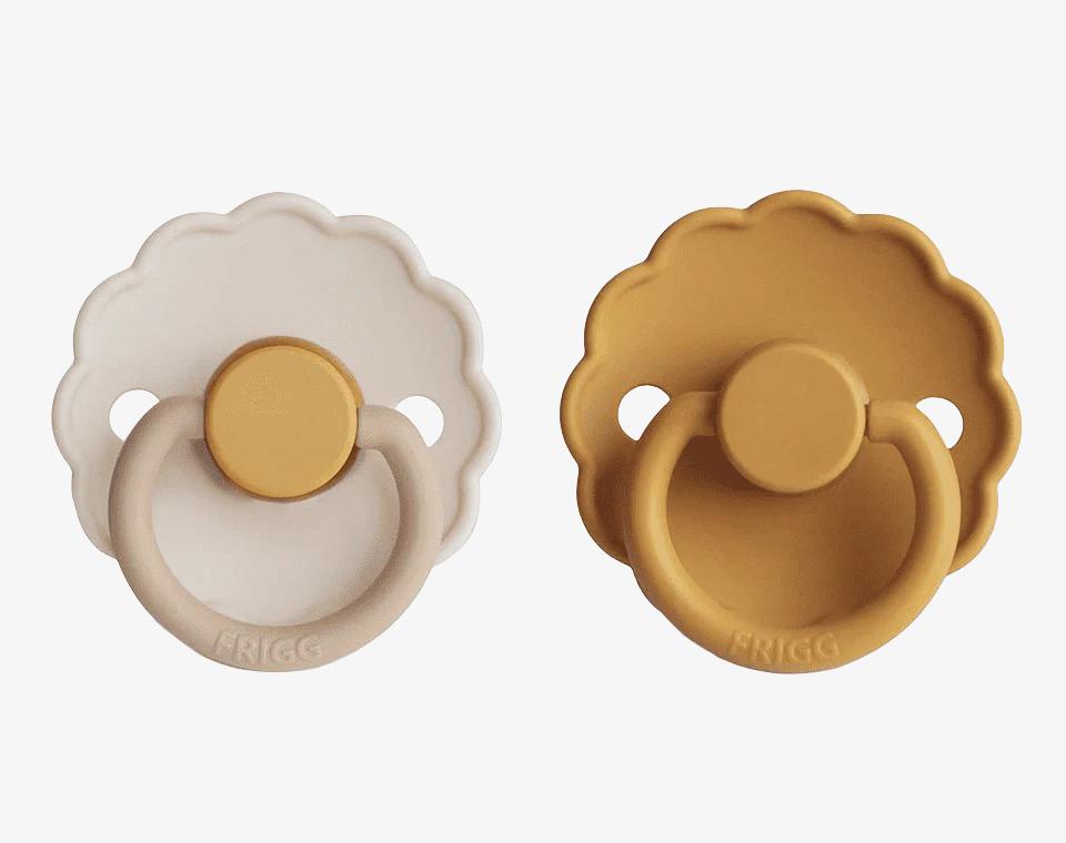 זוג מוצצי גומי DAISY- מידה 2 (6-18)