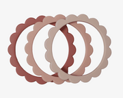 שלישיית צמידי פרח נשכנים Blush/Rose/Shifting Sand